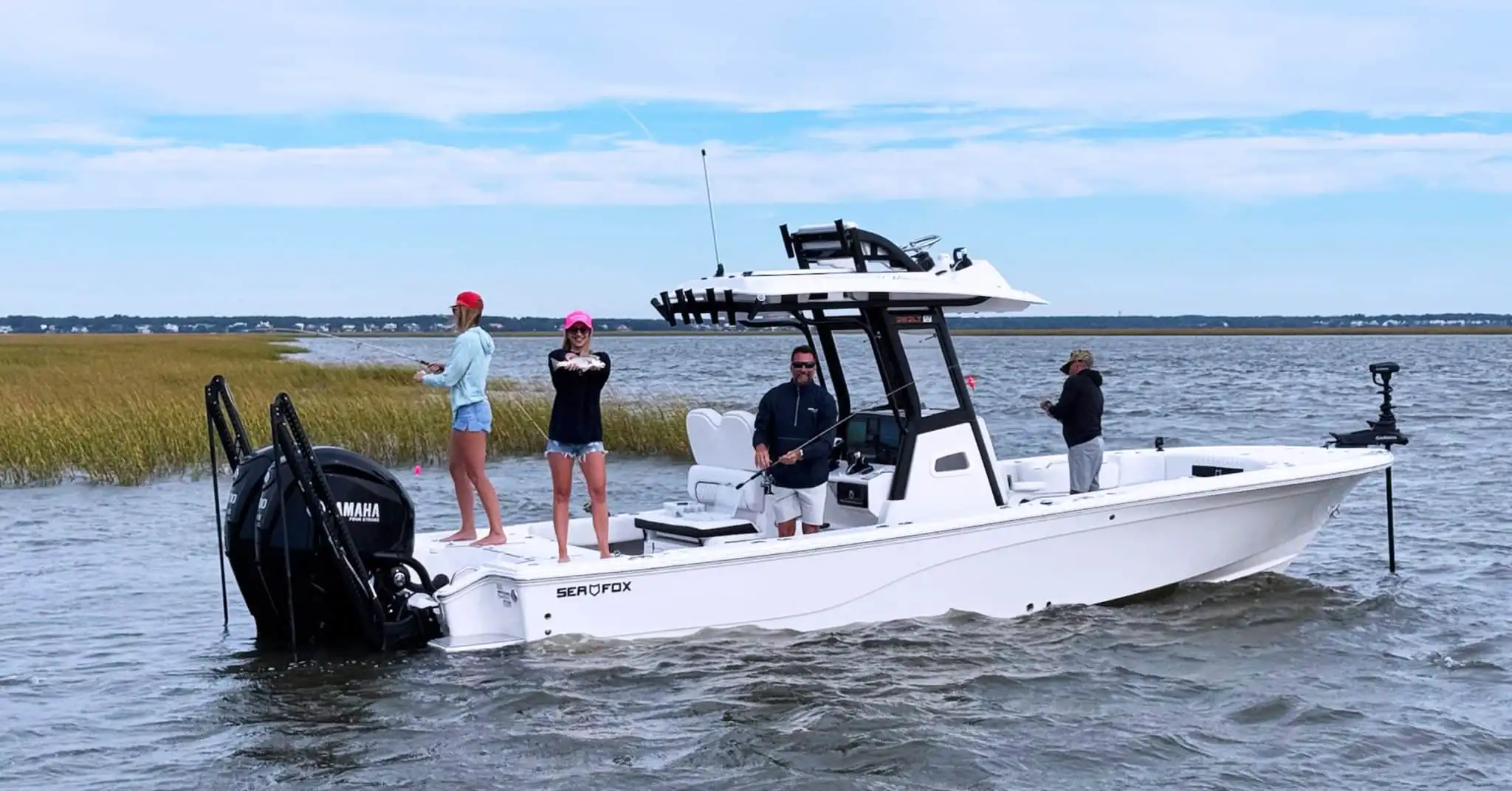 282 Hybrid LT – Intrinsic Yacht & Ship